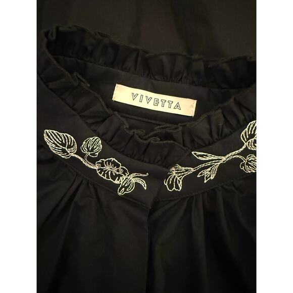 Vivetta Black Tunic Top Italy Sz 40 Oversized Romantic Embroidery Made in Italy - Picture 3 of 14